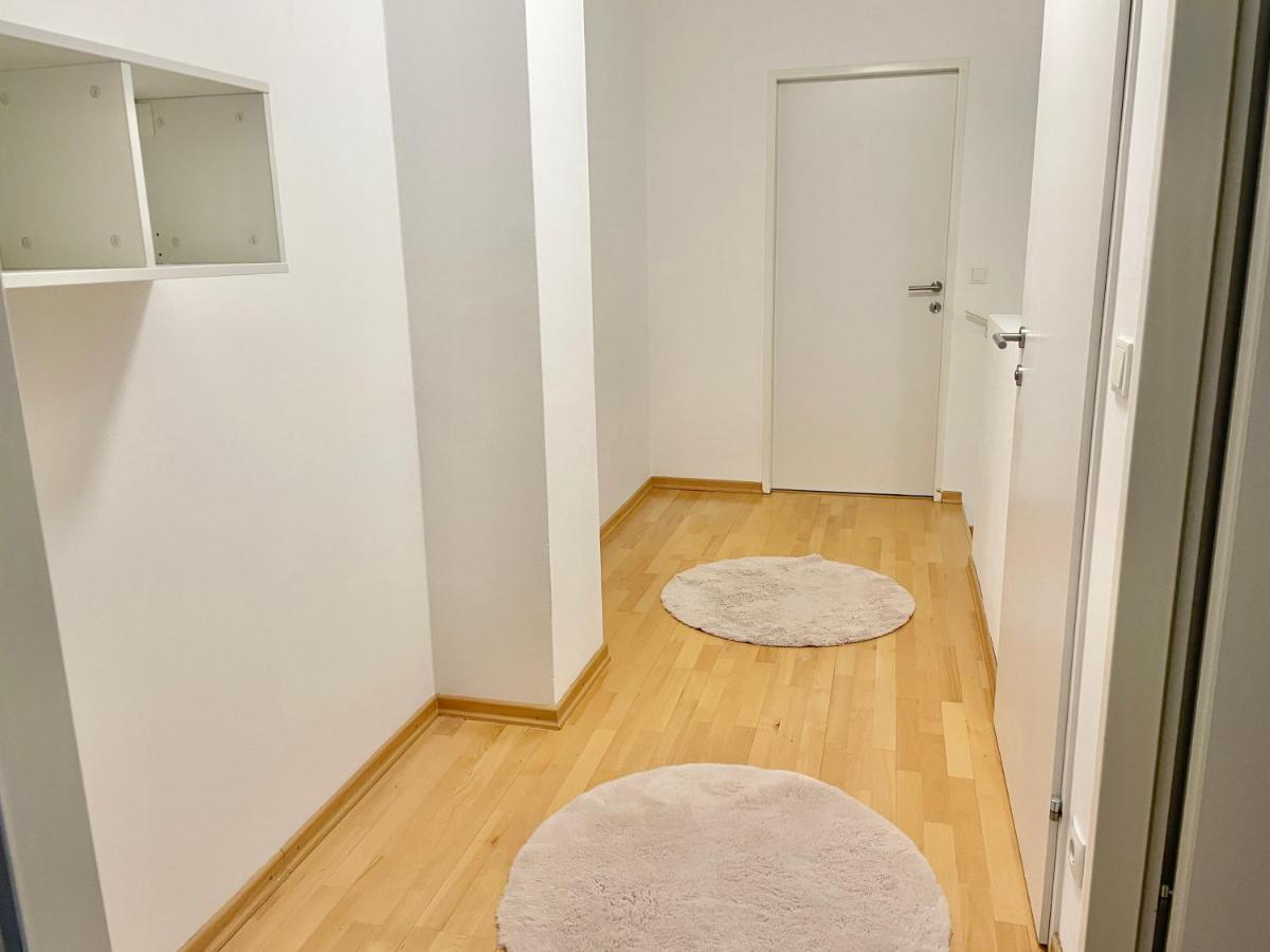 Апартаменты 90 M2 Maisonette With Free Parking Вена Экстерьер фото