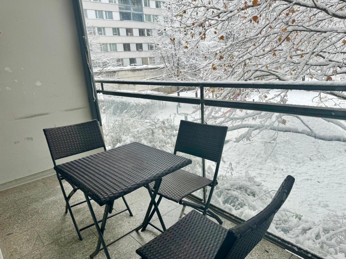 Апартаменты 90 M2 Maisonette With Free Parking Вена Экстерьер фото